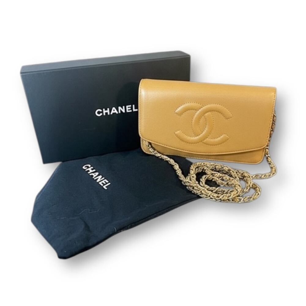 CHANEL AUTH Tan Leather Cavier Shoulder or Crossbody Bag with Gold Chain